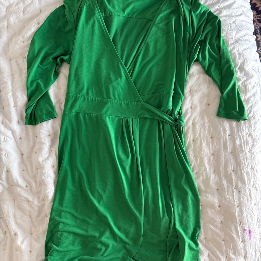 Elegant Green Wrap Dress